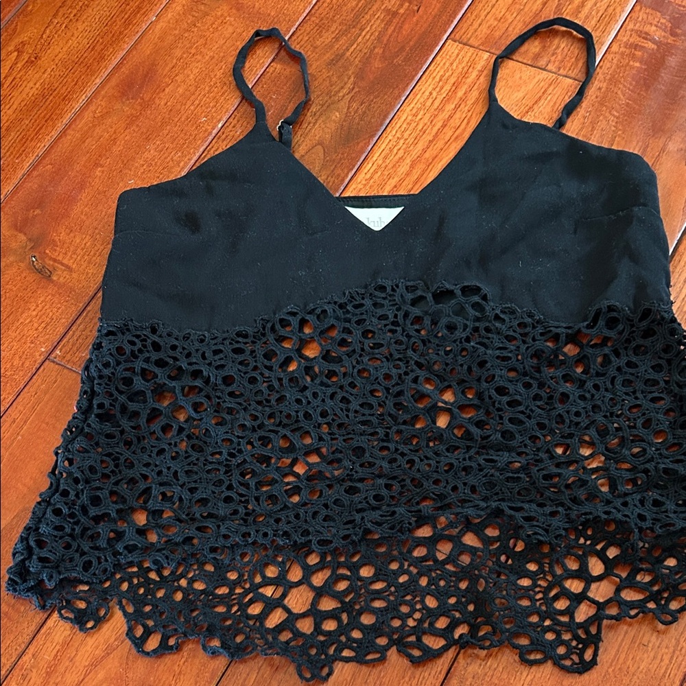 Shakuhachi Elegant Black Crochet Camisole